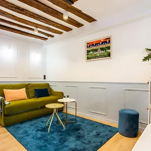 Appartement Cmg Bhv Marais / Rue Vieille Du Temple Paris