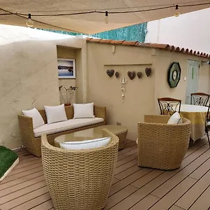 Appartement Rez-de-chaussée Privatif Spacieux 3* D'une Centre Hyères